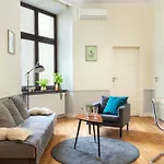 Malila Premium Szczepanski Square Apartment