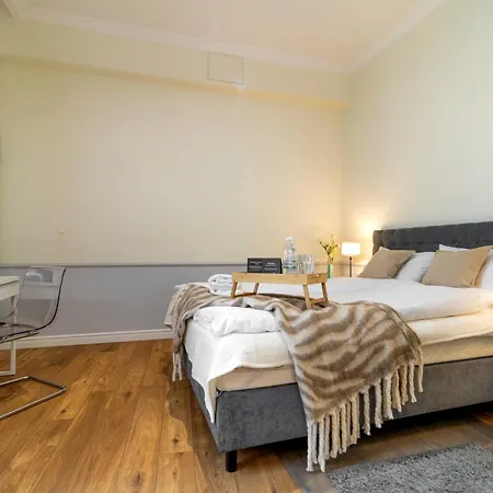 Malila Premium Szczepanski Square *