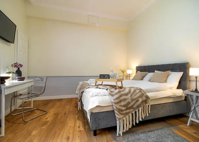 Malila Premium Szczepanski Square *